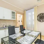 Apartman Downtown By Stn