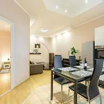 Apartment Downtown By Stn
