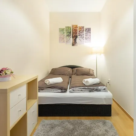 Downtown By Stn * Budapesta